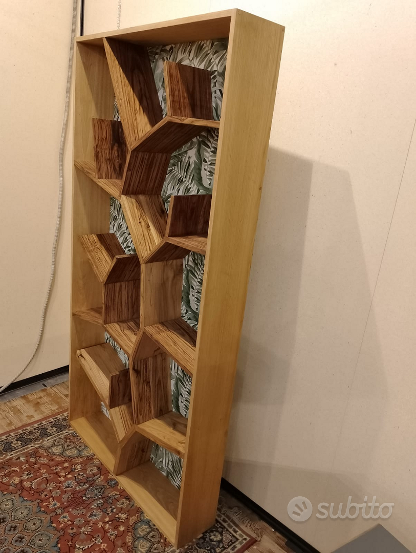 SCONTI: Libreria a forma di albero, PEZZO UNICO - Arredamento e Casalinghi  In vendita a Firenze