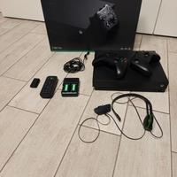 Xbox One X 1TB - 2 controller + giochi