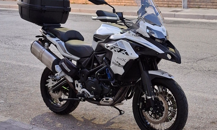 Benelli TRK 502 x