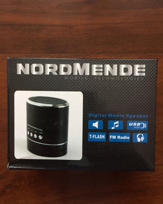 Nordmende compact radio