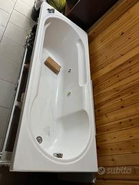 Vasca con idromassaggio