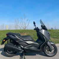 Yamaha XMAX 300 - 2023