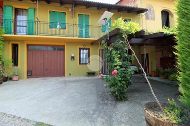 CASA SEMINDIPENDENTE A SOMMARIVA PERNO