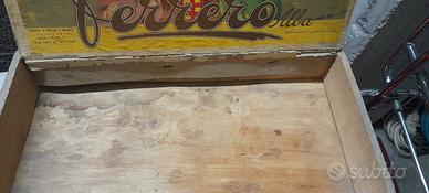 scatola in legno d'epoca 