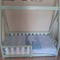 Letto montessoriano per bambino con materasso