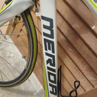 bici da corsa Merida