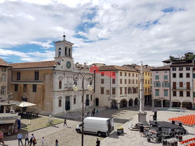 APPARTAMENTO VISTA PIAZZA SAN GIACOMO