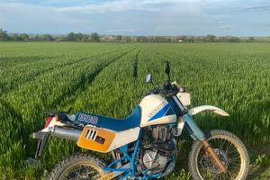 Suzuki DR600 del 1986