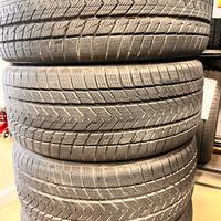 Pneumatici invernali 245/45R18