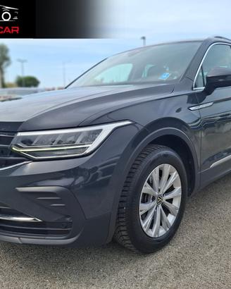 VOLKSWAGEN Tiguan 2.0 TDI 150CV SCR DSG Life