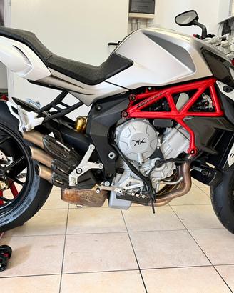 MV AGUSTA BRUTALE 800