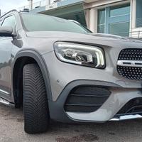 mercedes glb 200