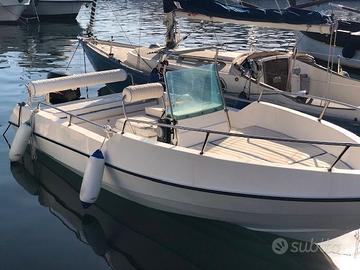 BARCA OPEN YAMA 520 CON 40DF SUZUKI + CARRELLO