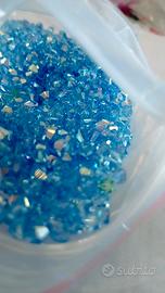 perline Swarovski colore azzurro con riflessi 