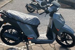 Peugeot Tweet 50