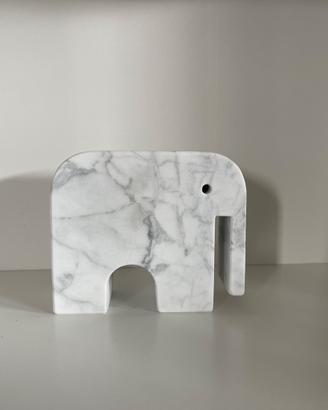 Elefante in marmo