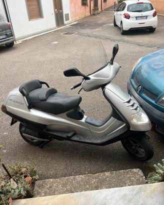 Piaggio Hexagon 125 4T
