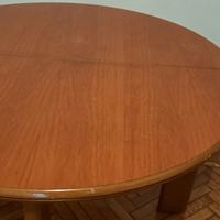 Tavolo in legno ovale
