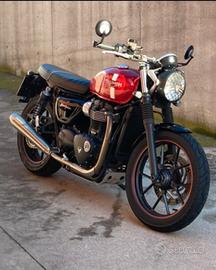 Triumph Street Twin