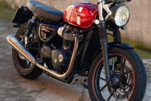 Triumph Street Twin