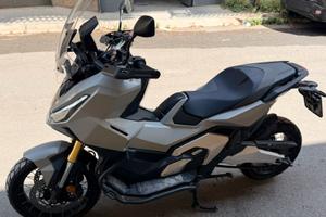 Honda x-adv 750 my2025 NUOVO