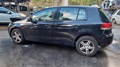 VOLKSWAGEN GOLF 2012 SOLO PER RICAMBI