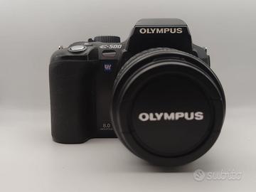 Olympus E500 con ottiche e  accessori
