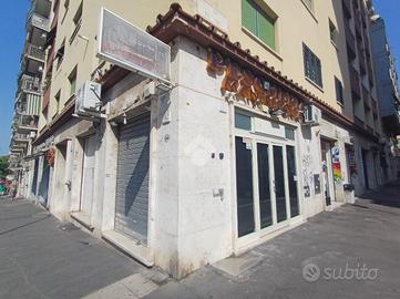 NEGOZIO A ROMA