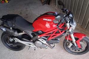Ducati monster 696, anno 2009