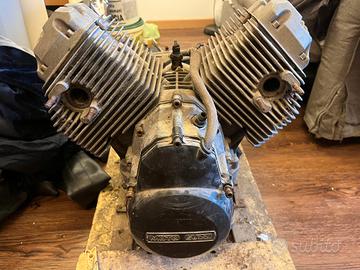 motore moto guzzi v35 II completo