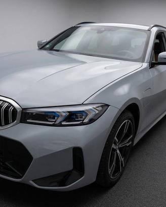 BMW 330 e xDrive Touring Msport +ACC+HUD
