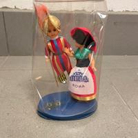 Rare bambole guardia svizzera e tradizionale