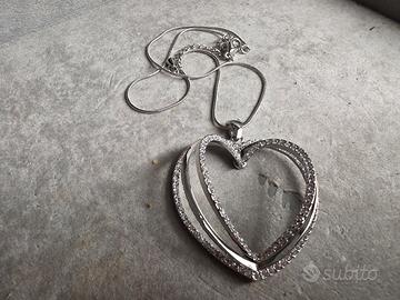 Collana con ciondolo a foppio cuore 