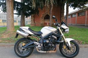Triumph Street Triple 675 - Tagliandata - Gommata