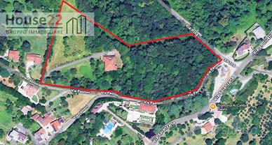 VILLA CON PARCO DI MQ. 26.000 AD ARCUGNANO COLLE