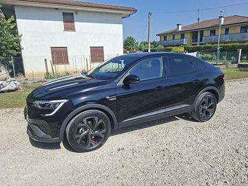 Renault Arkana 1.6 Full Hybrid R.S. Line