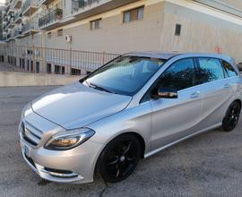 Mercedes-benz B 200 CDI BlueEFFICIENCY Premium