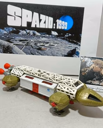Dinky Toys Eagle Aquila Transporter Spazio 1999