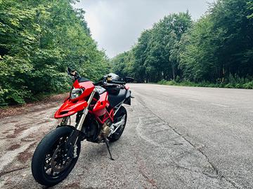 Ducati Hypermotard 1100