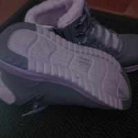 scarponcini skechers  n.38 messo 2  volte