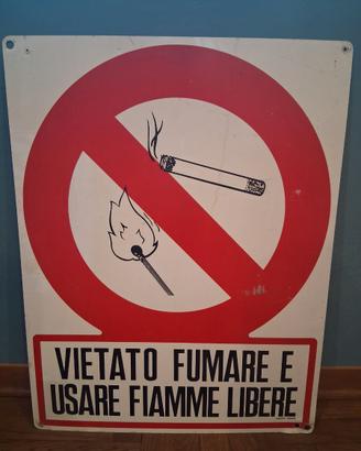 Cartello vietato fumare