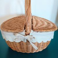 Cesta vimini foderata con manico e coperchio