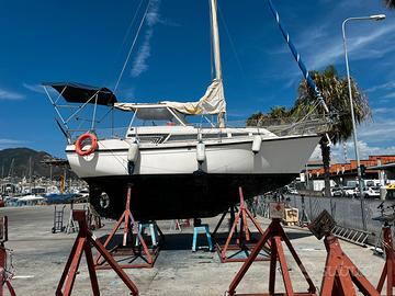Beneteau Evasion 25  motorsailer