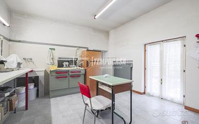 Affascinante Casa su Tre Livelli nel Cuore di Bagn