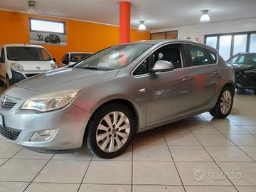 Opel Astra 1.7 CDTI 110CV 5 porte Cosmo