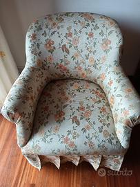 Poltroncina vintage anni 20 REGALATA