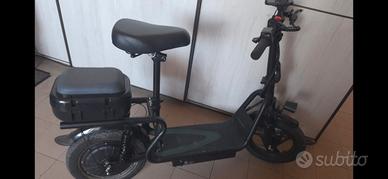 monopattino elettrico 45 km . pighevole, nuova