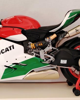 Pocher HK117 Ducati Panigale 1299 Final Edition