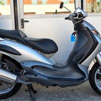 Piaggio beverly 200