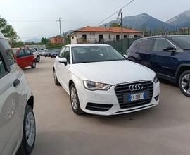 Audi A3 1.6 Attraction s line